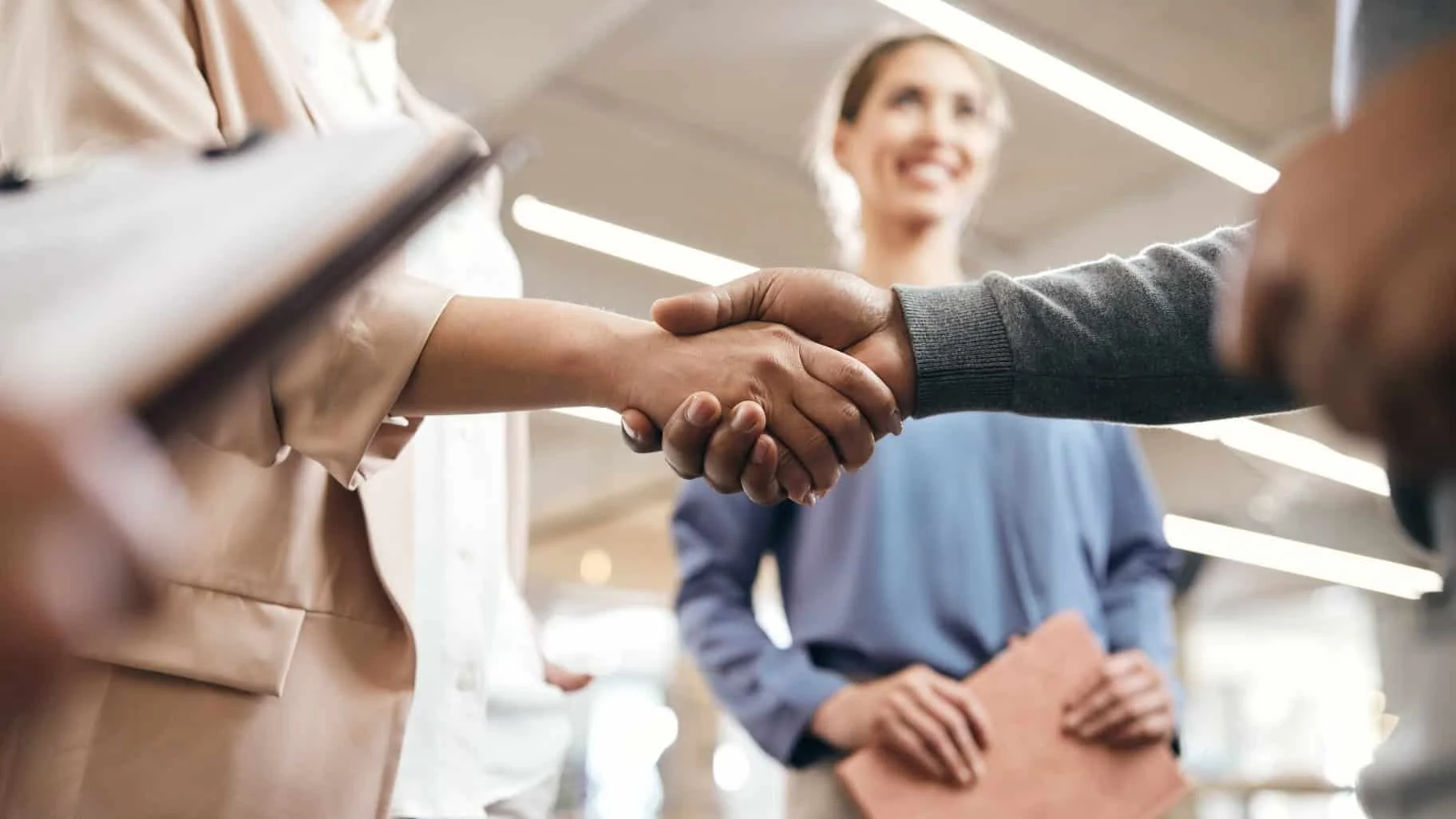 The Top Reputation Signals That Actually Drive Buying Decisions Today Article Image